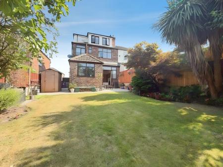 4 bedroom Semi-detached house for sale in Queenscourt Road, Liverpool, L12