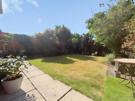 4 bedroom Semi-detached house for sale in Queenscourt Road, Liverpool, L12