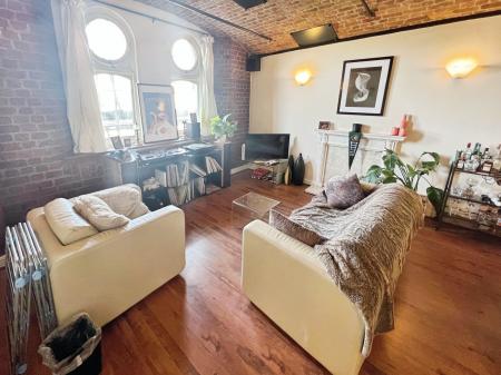 2 bedroom Flat to let in Waterloo Road, Liverpool, L3