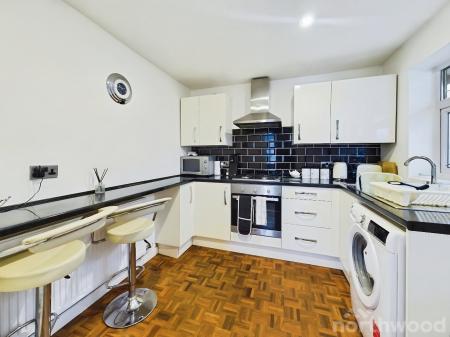 2 bedroom Bungalow for sale in West Meade, Maghull, L31