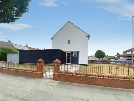 2 bedroom End of terrace house for sale in Middle Way, Croxteth, Liverpool, L11