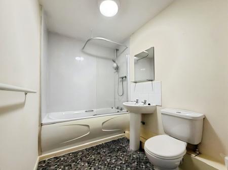 2 bedroom Flat for sale in Field Lane, Litherland, Liverpool, L21