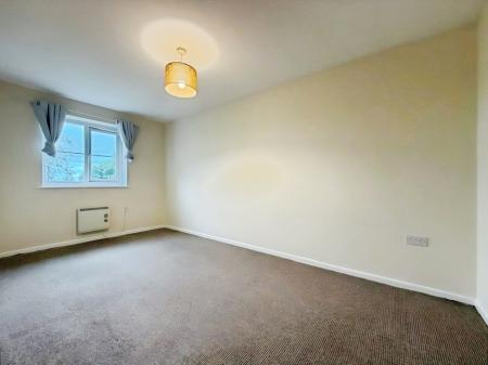 2 bedroom Flat for sale in Field Lane, Litherland, Liverpool, L21