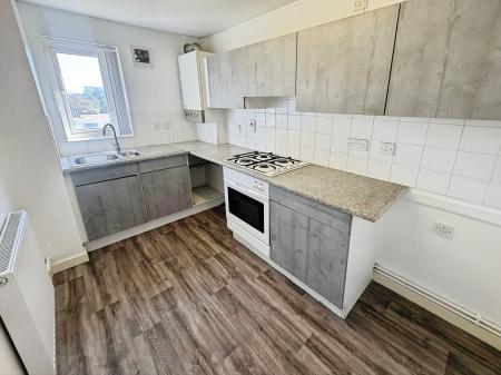 2 bedroom Flat to let in Francine Close, Liverpool, L3