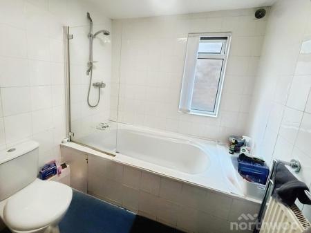 3 bedroom Terraced House to let in Garmoyle Road, Wavertree, Liverpool, L15