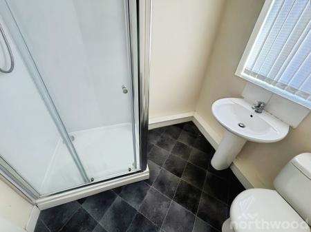 3 bedroom End of terrace house to let in Stalbridge Avenue, Mossley Hill, Liverpool, L18