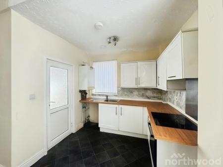 3 bedroom End of terrace house to let in Stalbridge Avenue, Mossley Hill, Liverpool, L18