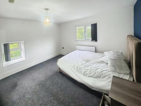 6 bedroom House share for sale in Church Road, Birkenhead, CH42