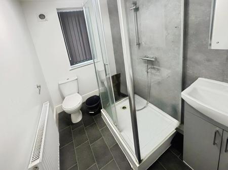 6 bedroom House share for sale in Church Road, Birkenhead, CH42
