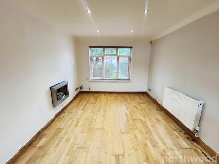 1 bedroom Flat for sale in Molland Close, West Derby, Liverpool, L12