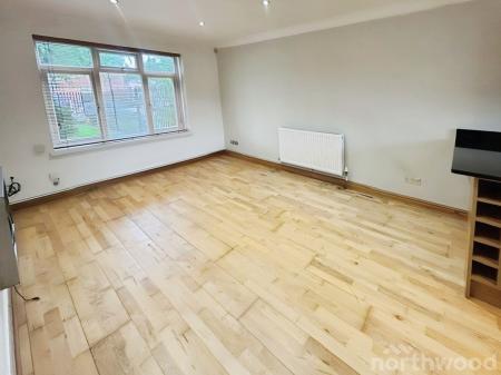 1 bedroom Flat for sale in Molland Close, West Derby, Liverpool, L12