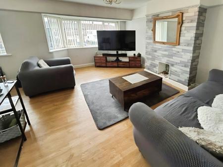 2 bedroom Flat for sale in Poulsom Drive, Bootle, Liverpool, L30