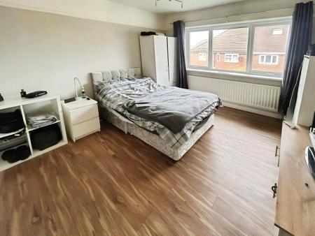 2 bedroom Flat for sale in Poulsom Drive, Bootle, Liverpool, L30