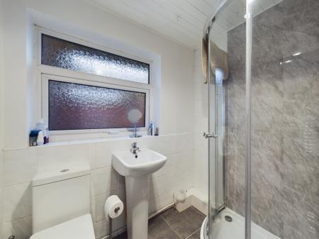 2 bedroom Bungalow to let in West Meade, Maghull