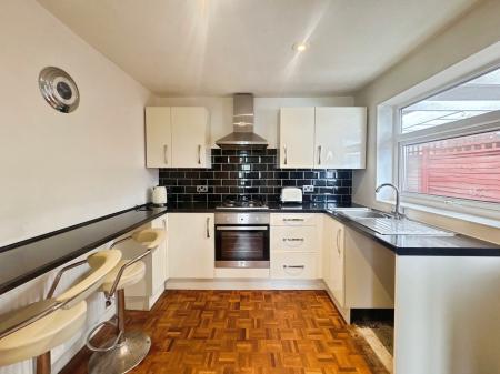 2 bedroom Bungalow to let in West Meade, Maghull
