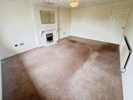 2 bedroom Bungalow to let in West Meade, Maghull