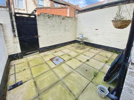 2 bedroom Terraced House to let in Naseby Steet, Walton, Liverpool, L4