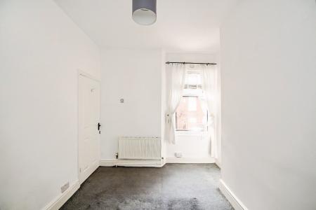 4 bedroom Terraced House to let in Stanley Park Avenue South, Walton, Liverpool, L4