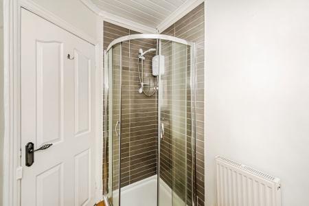 4 bedroom Terraced House to let in Stanley Park Avenue South, Walton, Liverpool, L4