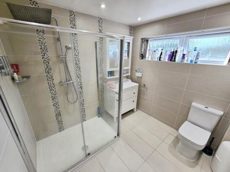 3 bedroom End of terrace house to let in Stapleford Road, Childwall, Liverpool, L25