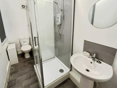 7 bedroom Semi-detached house for sale in Park Road East, Birkenhead, CH41