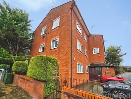 2 bedroom Flat to let in Darley Drive, West Derby, Liverpool, L12