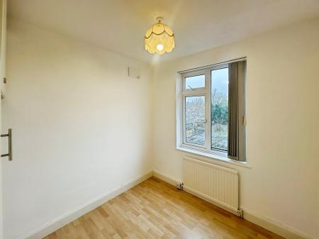 3 bedroom Terraced House to let in Chester Avenue, Luton, LU4