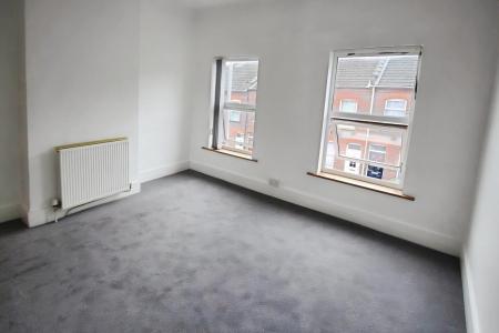 2 bedroom Terraced House for sale in Hartley Road, High Town, Luton, LU2