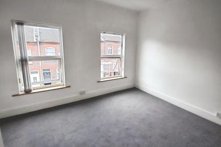 2 bedroom Terraced House for sale in Hartley Road, High Town, Luton, LU2