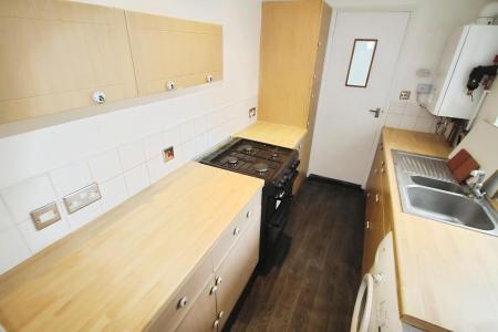 2 bedroom Terraced House for sale in Hartley Road, High Town, Luton, LU2