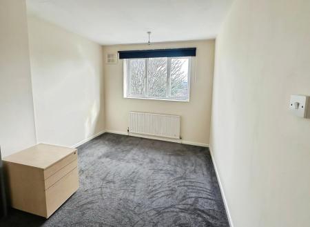 3 bedroom Terraced House to let in Crawley Green Road, Crawley Green, Luton, LU2