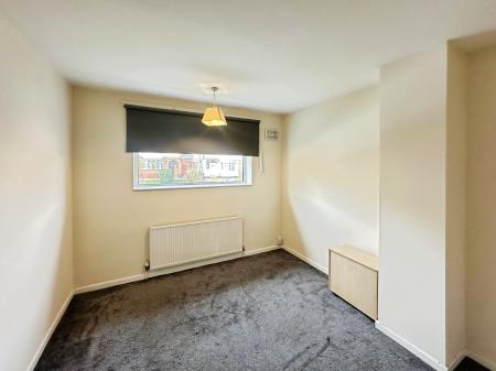 3 bedroom Terraced House to let in Crawley Green Road, Crawley Green, Luton, LU2
