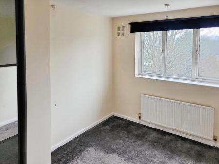 3 bedroom Terraced House to let in Crawley Green Road, Crawley Green, Luton, LU2