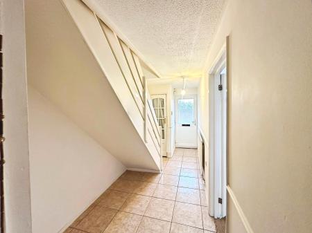 3 bedroom End of terrace house for sale in Peregrine Road, Lewsey Farm, Luton, LU4