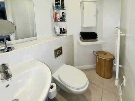 2 bedroom Flat to let in 118 Midland Road, Town Centre, Luton, LU2