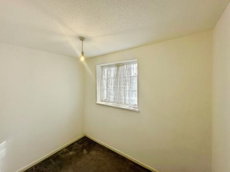 2 bedroom Cluster house to let in Rochford Drive, Wigmore, Luton, LU2