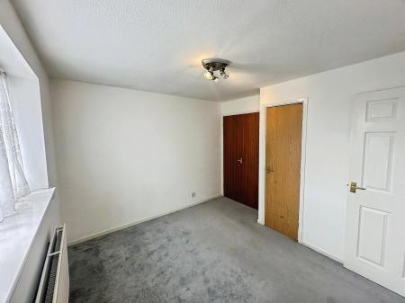 2 bedroom Cluster house to let in Rochford Drive, Wigmore, Luton, LU2