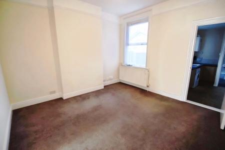 9 bedroom Flat for sale in High Town Road, High Town, Luton, LU2