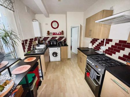 9 bedroom Flat for sale in High Town Road, High Town, Luton, LU2