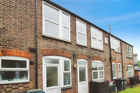 9 bedroom Flat for sale in High Town Road, High Town, Luton, LU2