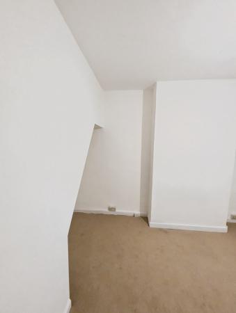 2 bedroom Terraced House to let in Cambridge Street, New Town, Luton, LU1
