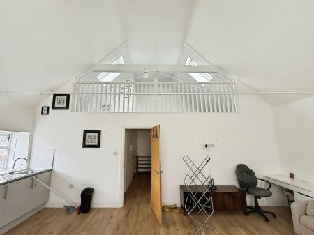 1 bedroom Flat to let in Wellington Street, Town Centre, Luton, LU1