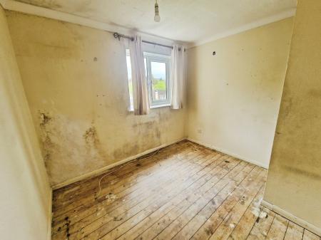 3 bedroom Terraced House for sale in Brussels Way, Luton, LU3
