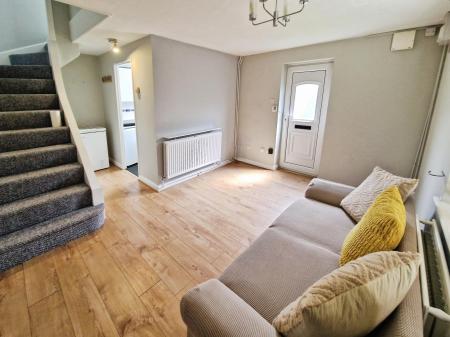 1 bedroom Cluster house to let in Hedley Rise, Wigmore, Luton, LU2