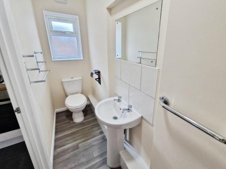2 bedroom Flat to let in Chesford Road, Luton, LU2
