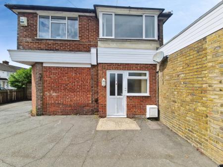 Chesford Road, Luton, LU2