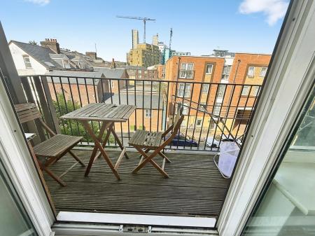 2 bedroom Apartment for sale in Holly Street, Farley Hill, Luton, LU1