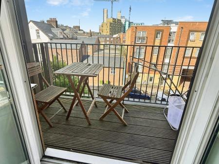 2 bedroom Apartment for sale in Holly Street, Farley Hill, Luton, LU1