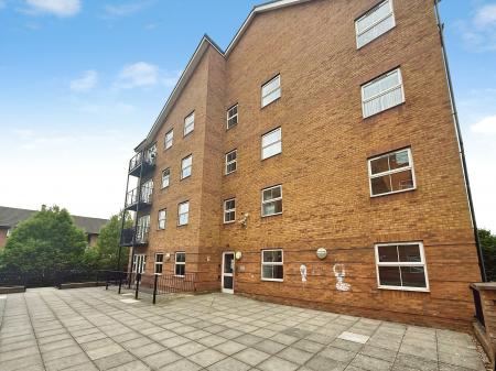 2 bedroom Apartment for sale in Holly Street, Farley Hill, Luton, LU1