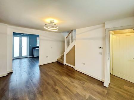2 bedroom Terraced House to let in College Chase, Bedford, MK45